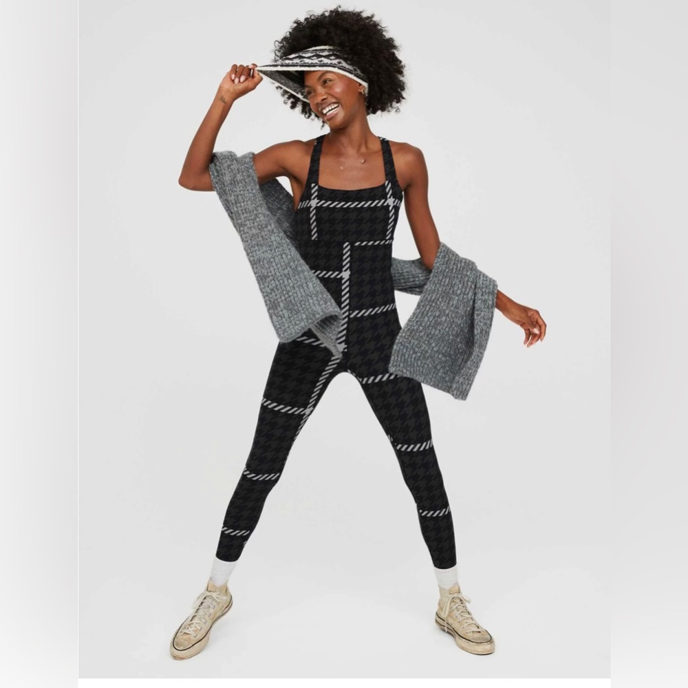 Aerie Offline Womenz Size Small Black Houndstooth Check Real Me XTRA